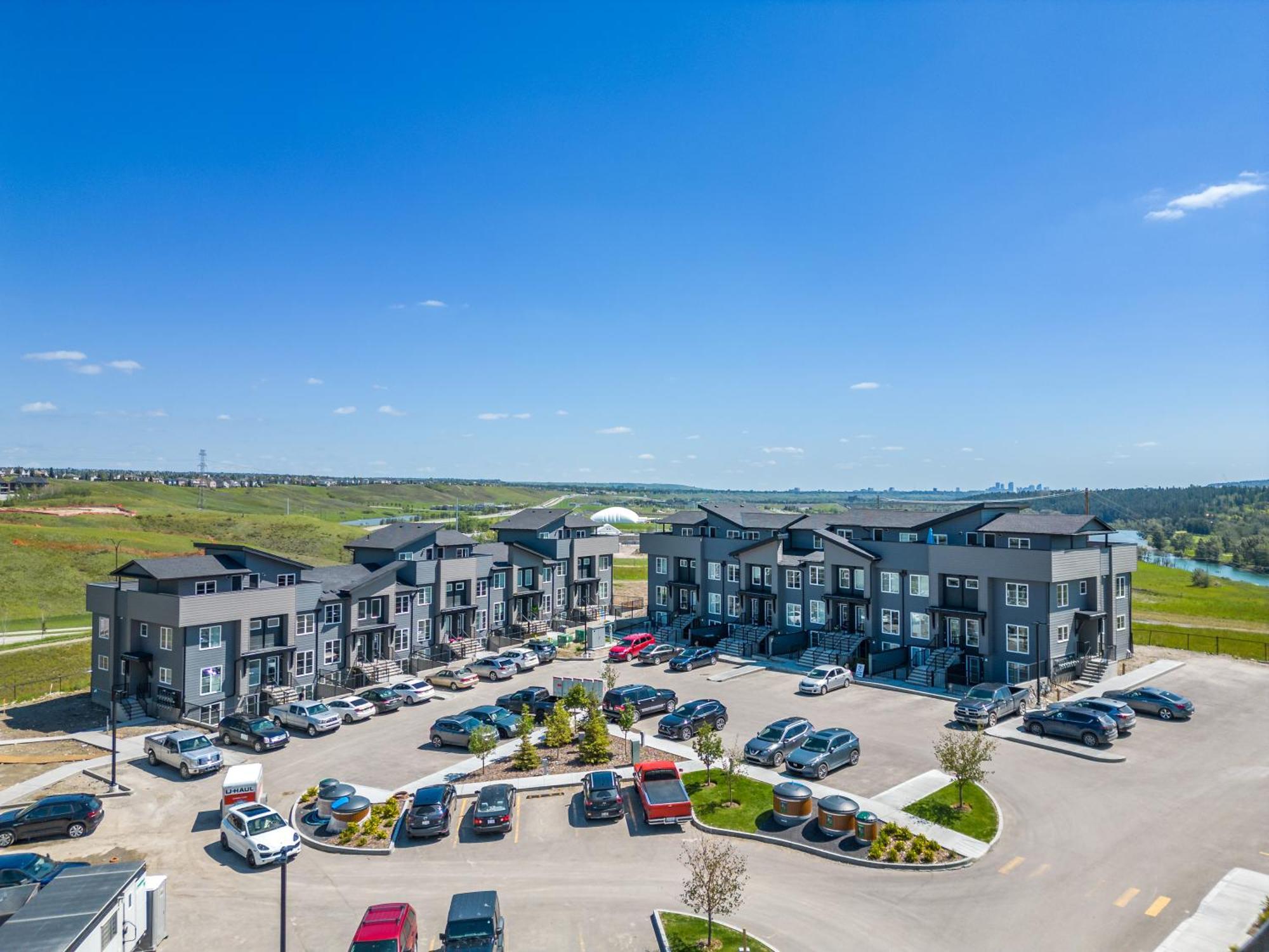 Cozy Rockland Park Unit+Parking Apartment YYC Exterior foto