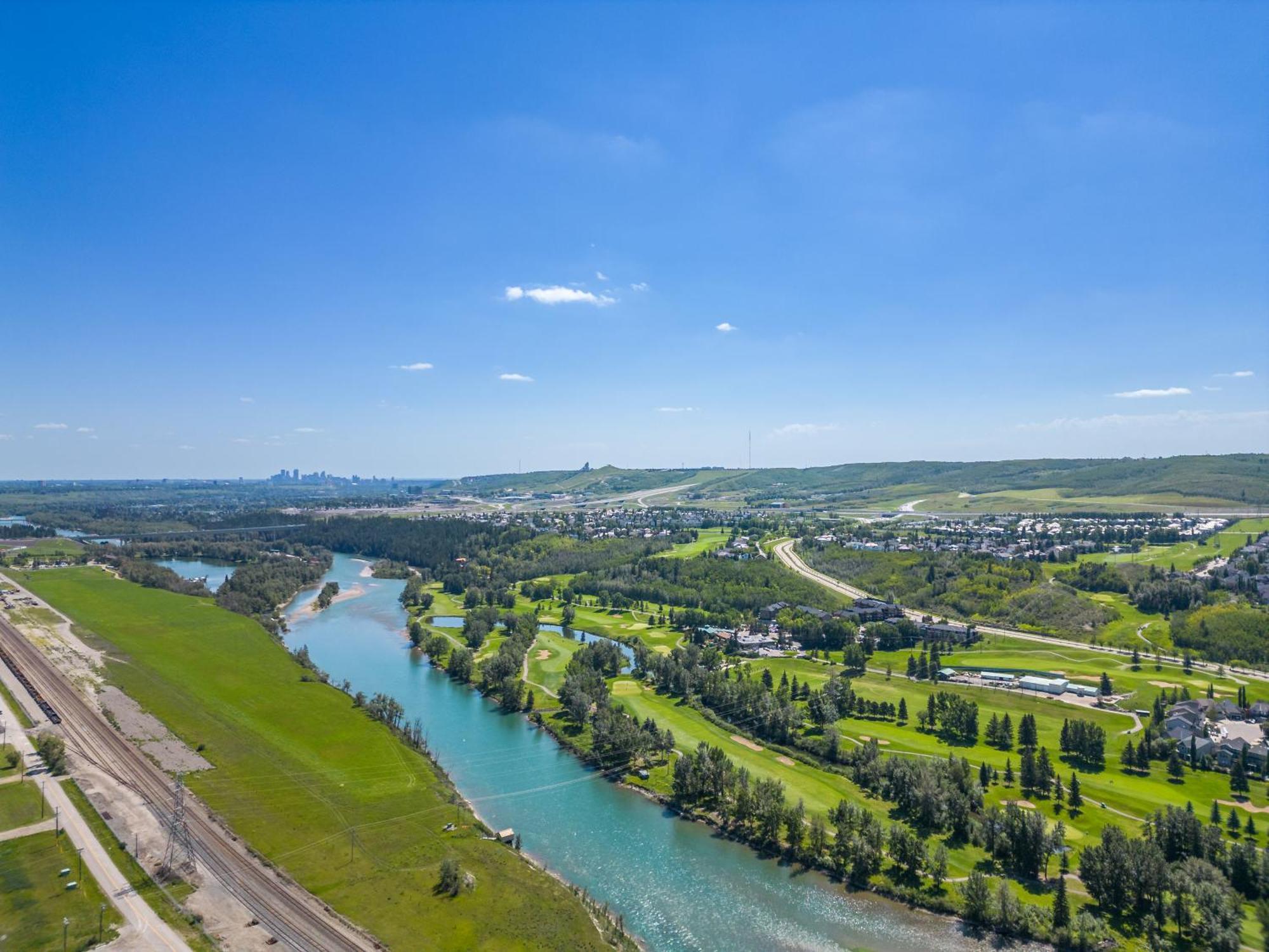 Cozy Rockland Park Unit+Parking Apartment YYC Exterior foto