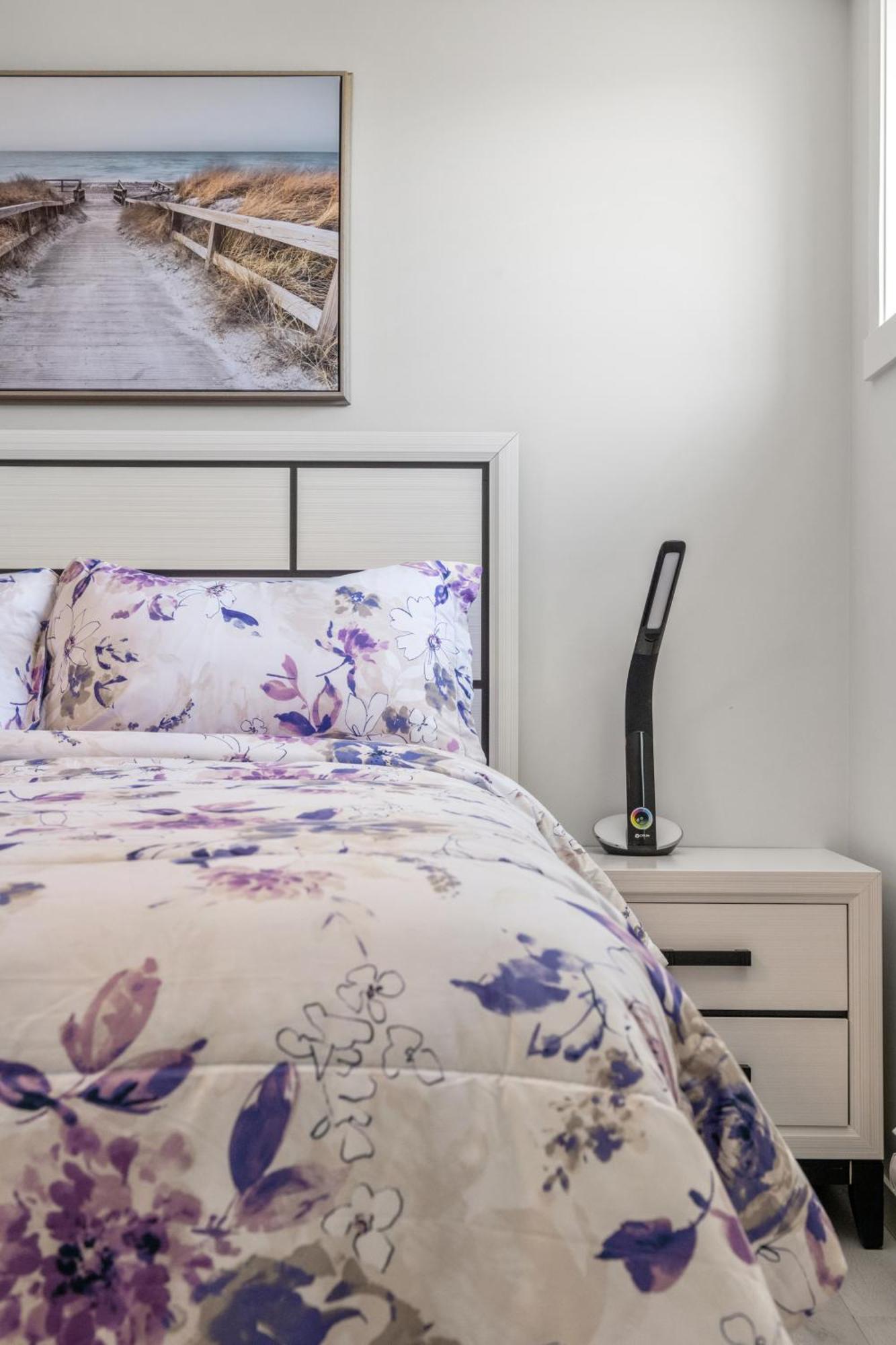 Cozy Rockland Park Unit+Parking Apartment YYC Exterior foto