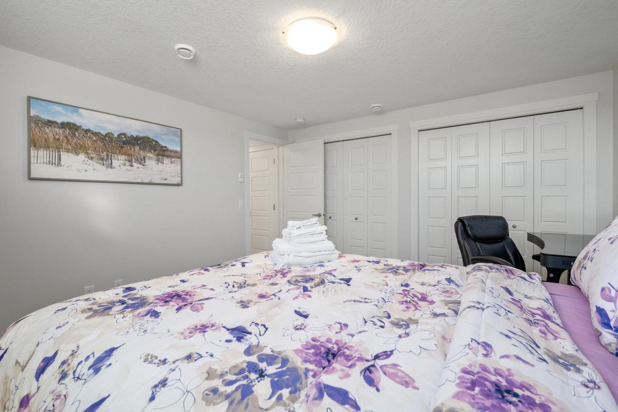 Cozy Rockland Park Unit+Parking Apartment YYC Exterior foto