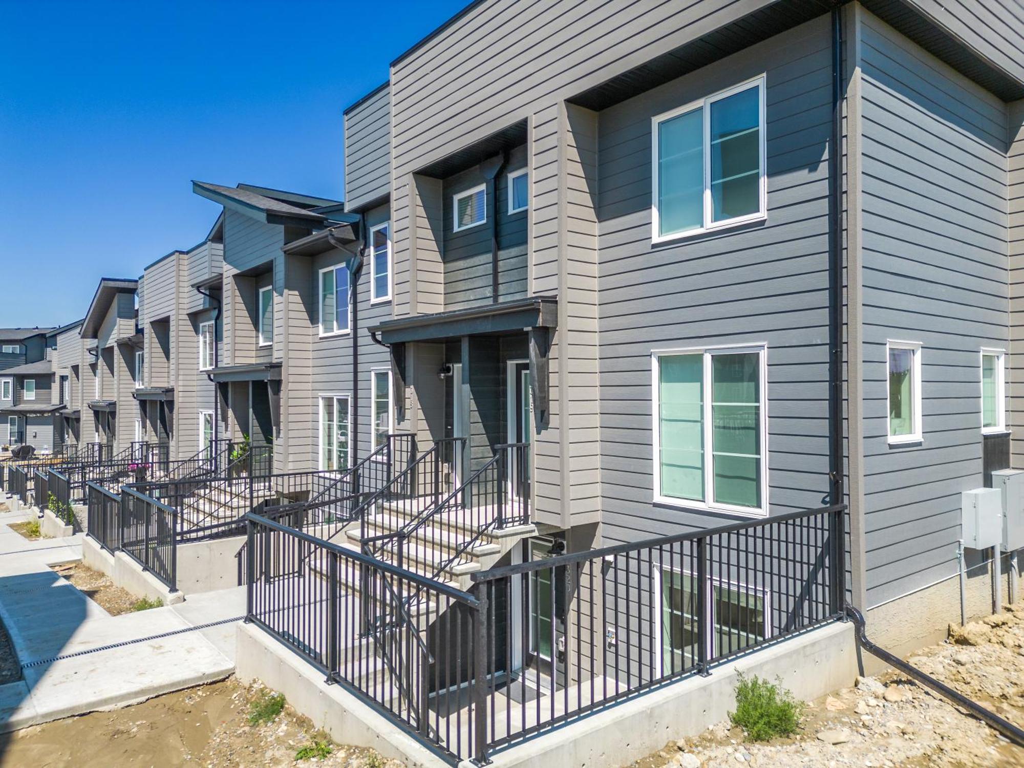 Cozy Rockland Park Unit+Parking Apartment YYC Exterior foto