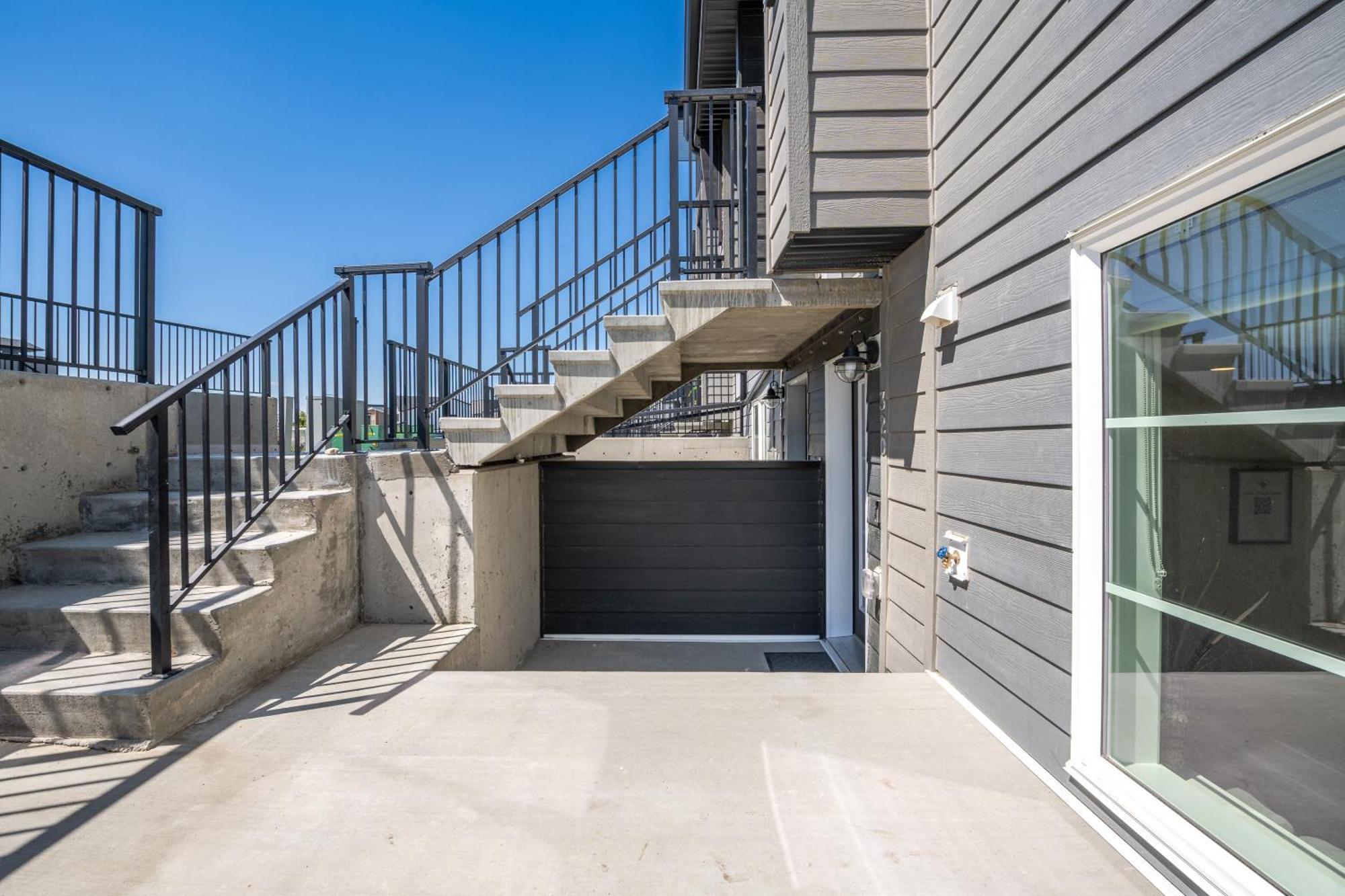 Cozy Rockland Park Unit+Parking Apartment YYC Exterior foto