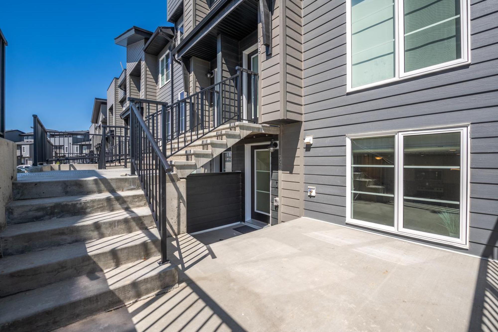 Cozy Rockland Park Unit+Parking Apartment YYC Exterior foto